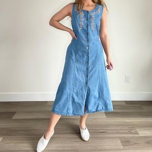 Vintage Denim Button Down Embroidered Floral Midi Dress (S)